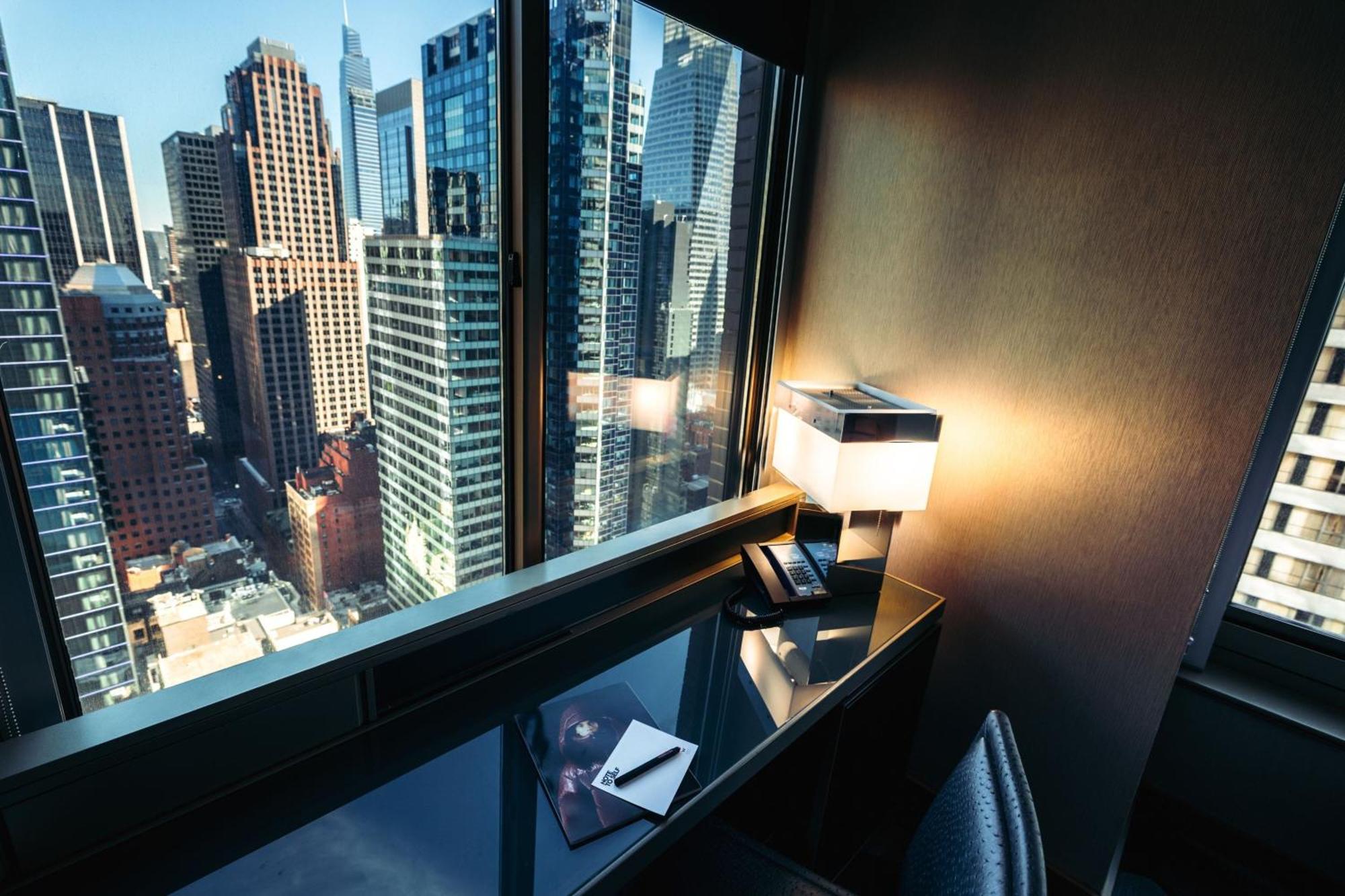 W New York - Times Square Hotel Bagian luar foto
