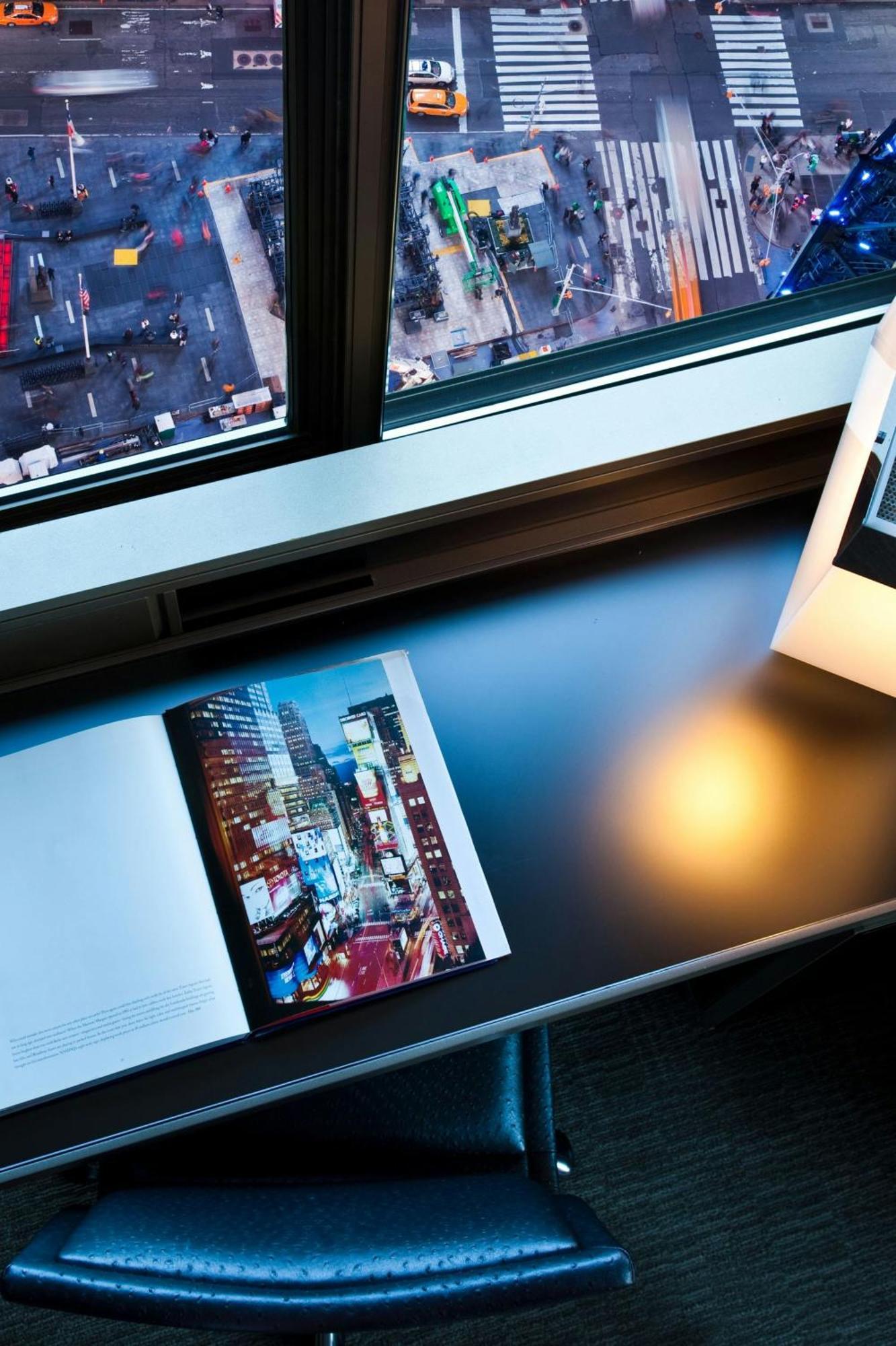 W New York - Times Square Hotel Bagian luar foto